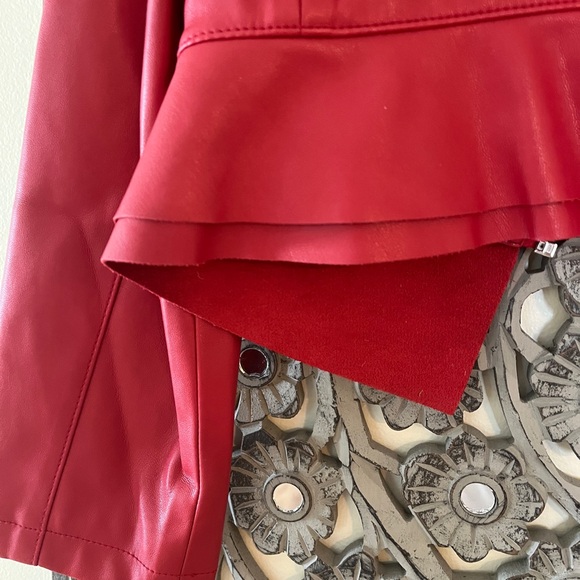 LN. Zara Red Faux Leather Jacket - Picture 6 of 8